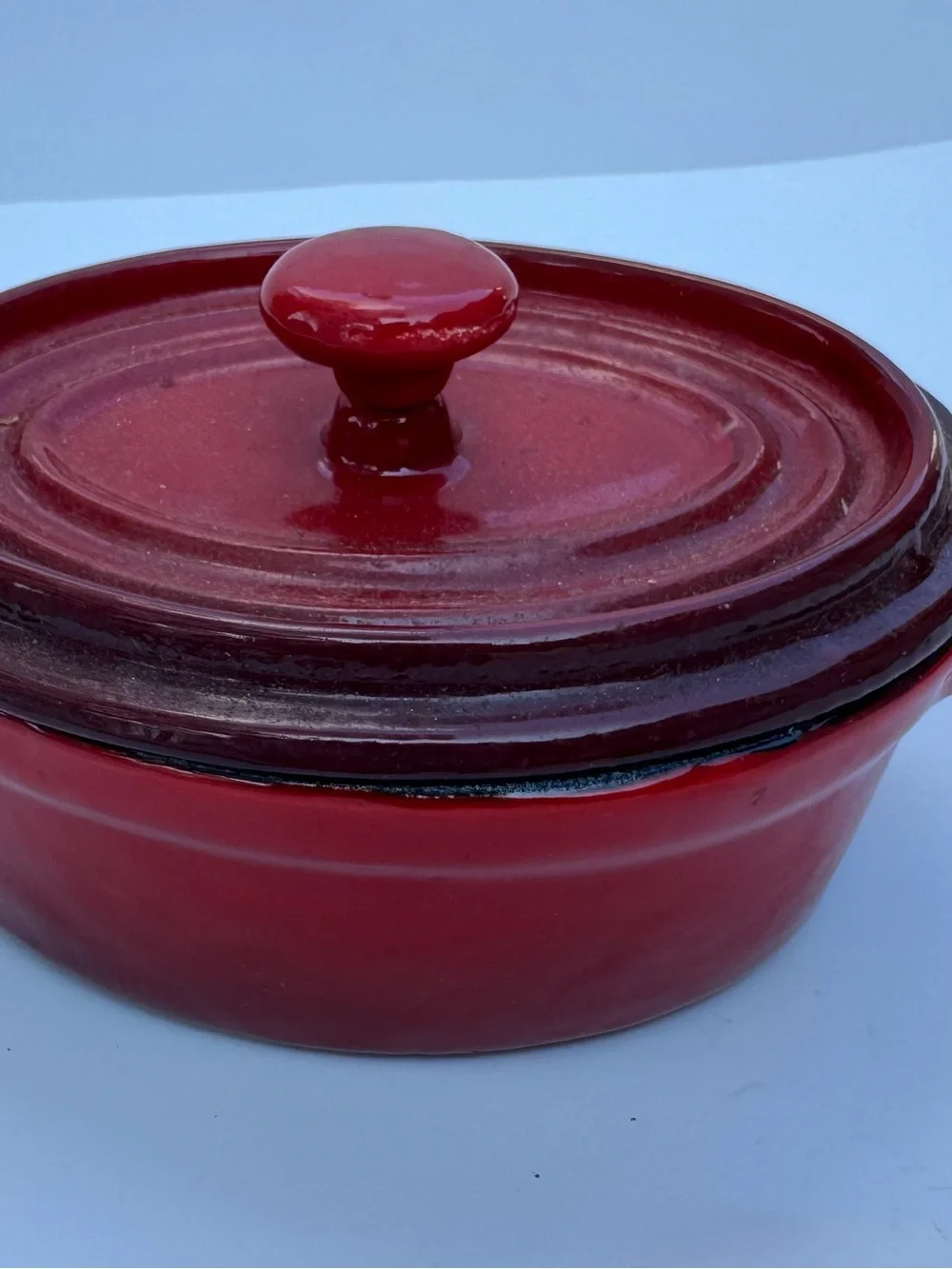 Red Enameled Dutch Oven with Lid - Classic Home Kitchen Cookware